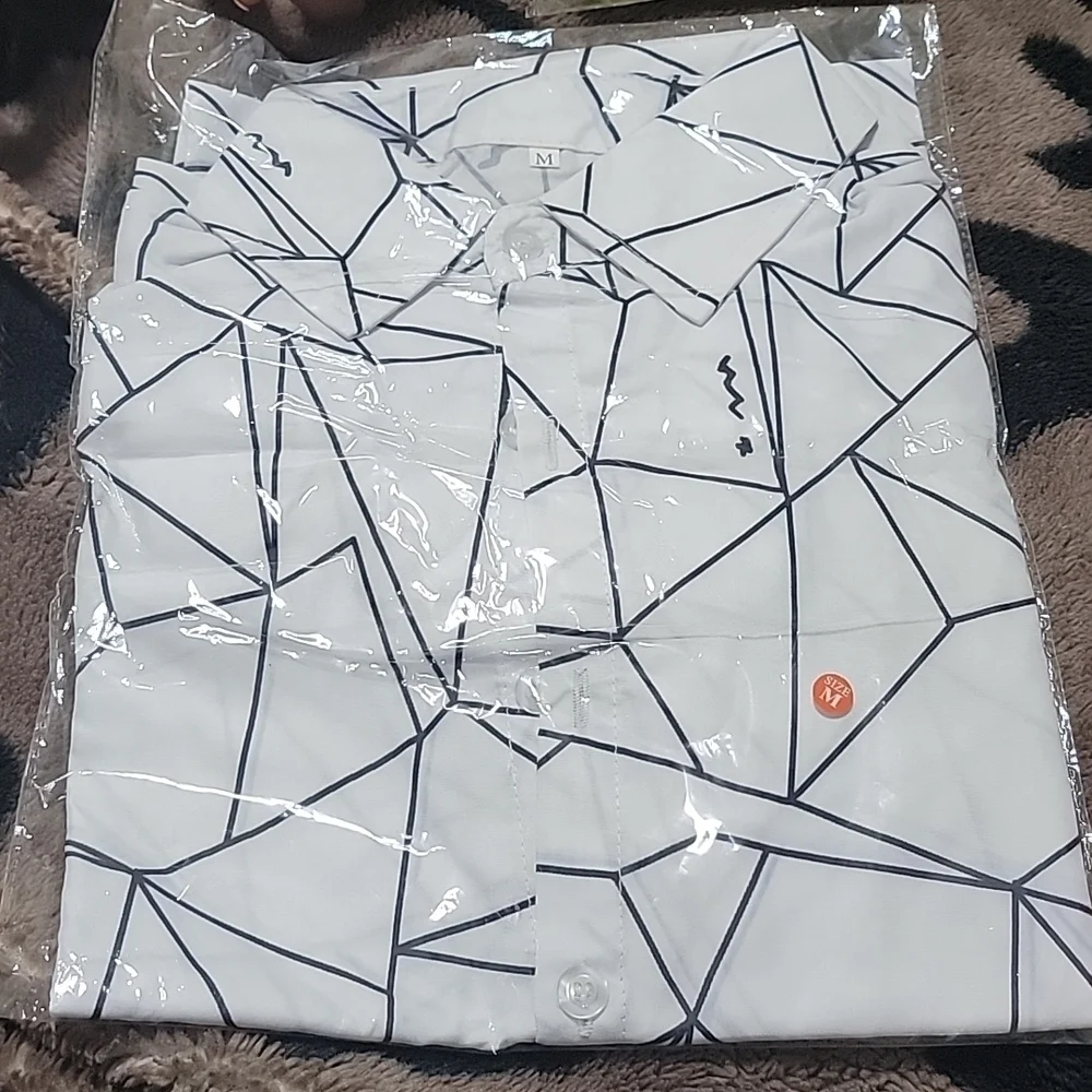 Button up - Picture 5 of 5